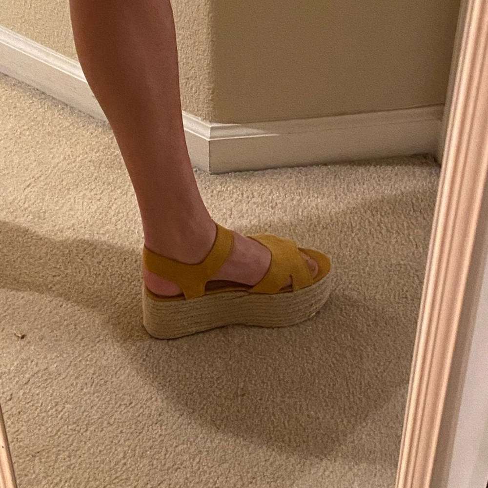 Sandals - Picture 6 of 6
